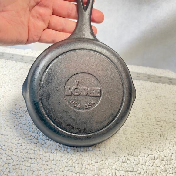 Lodge 6.5" Cast Iron Skillet 3SK Made in USA Double Pour Spout Camping Hiking - Picture 1 of 9